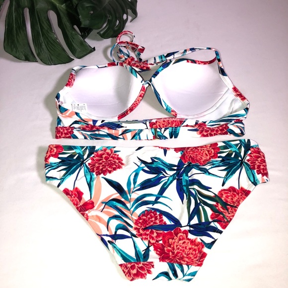 Two piece bikini - Picture 2 of 4